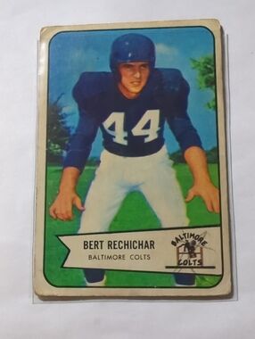 1954 Bowman Football Card #26 Bert Rechichar-Baltimore Colts Set Break